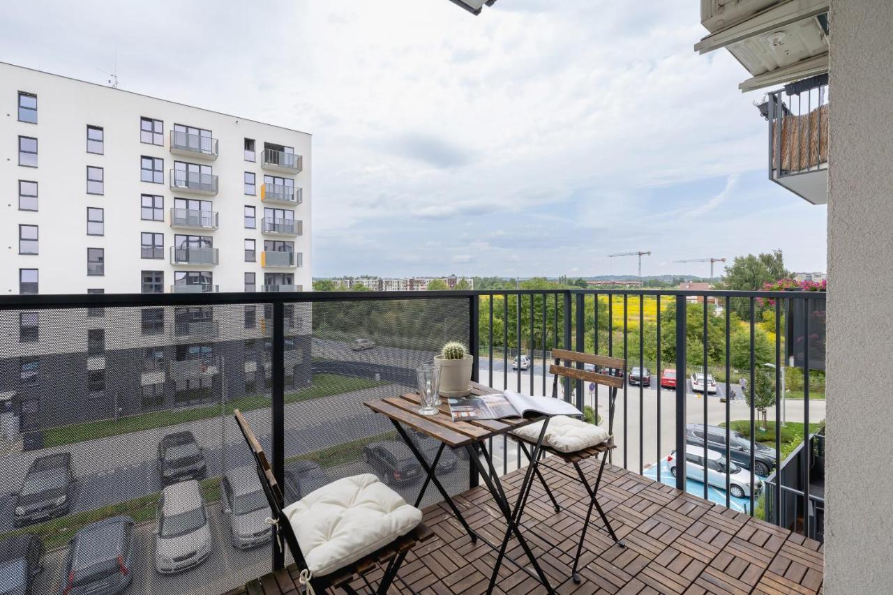 Vetulaniego Apartment With Air Conditioning & Parking By Renters Prestige Краков Экстерьер фото
